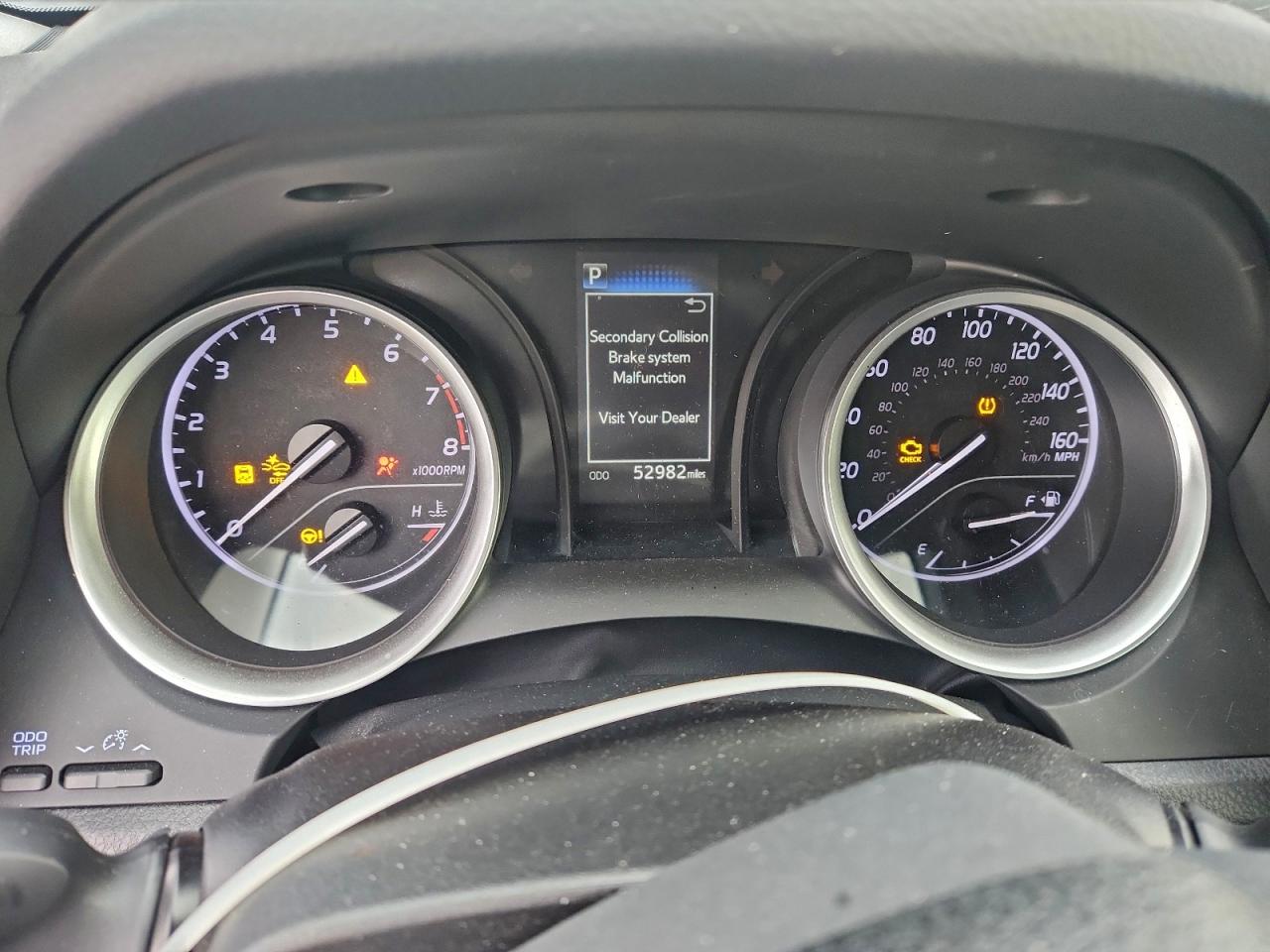 2021 TOYOTA CAMRY LE photo 9