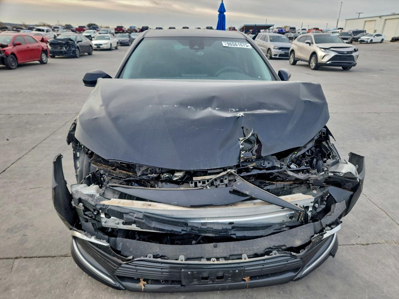 2021 TOYOTA CAMRY LE photo 5