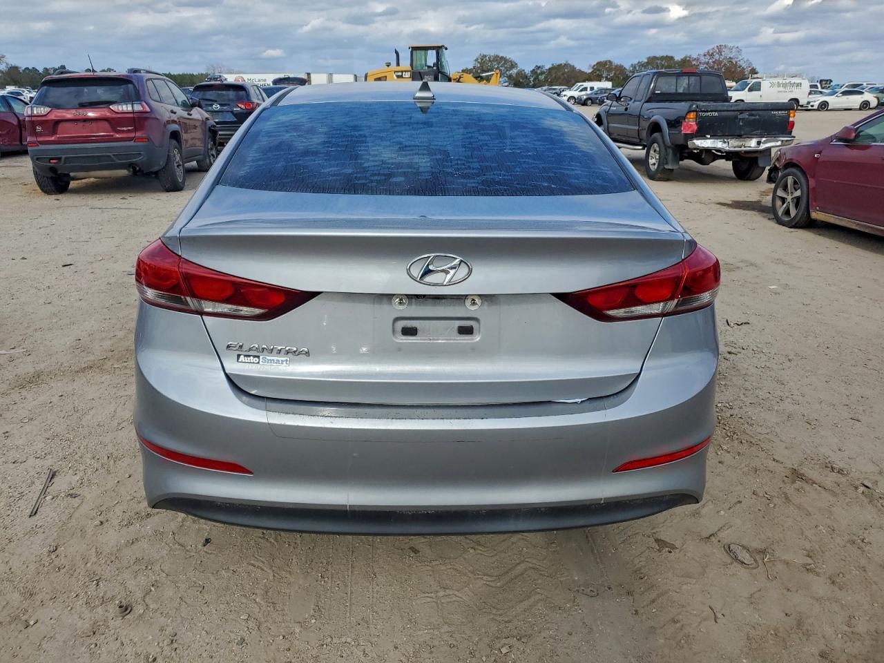 2017 HYUNDAI ELANTRA SE photo 6