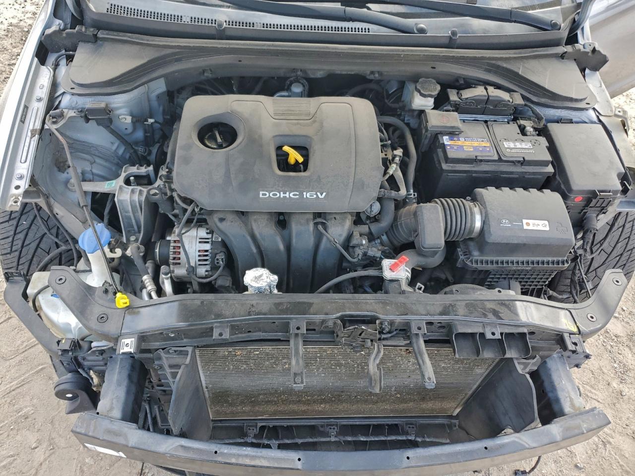 2017 HYUNDAI ELANTRA SE photo 11