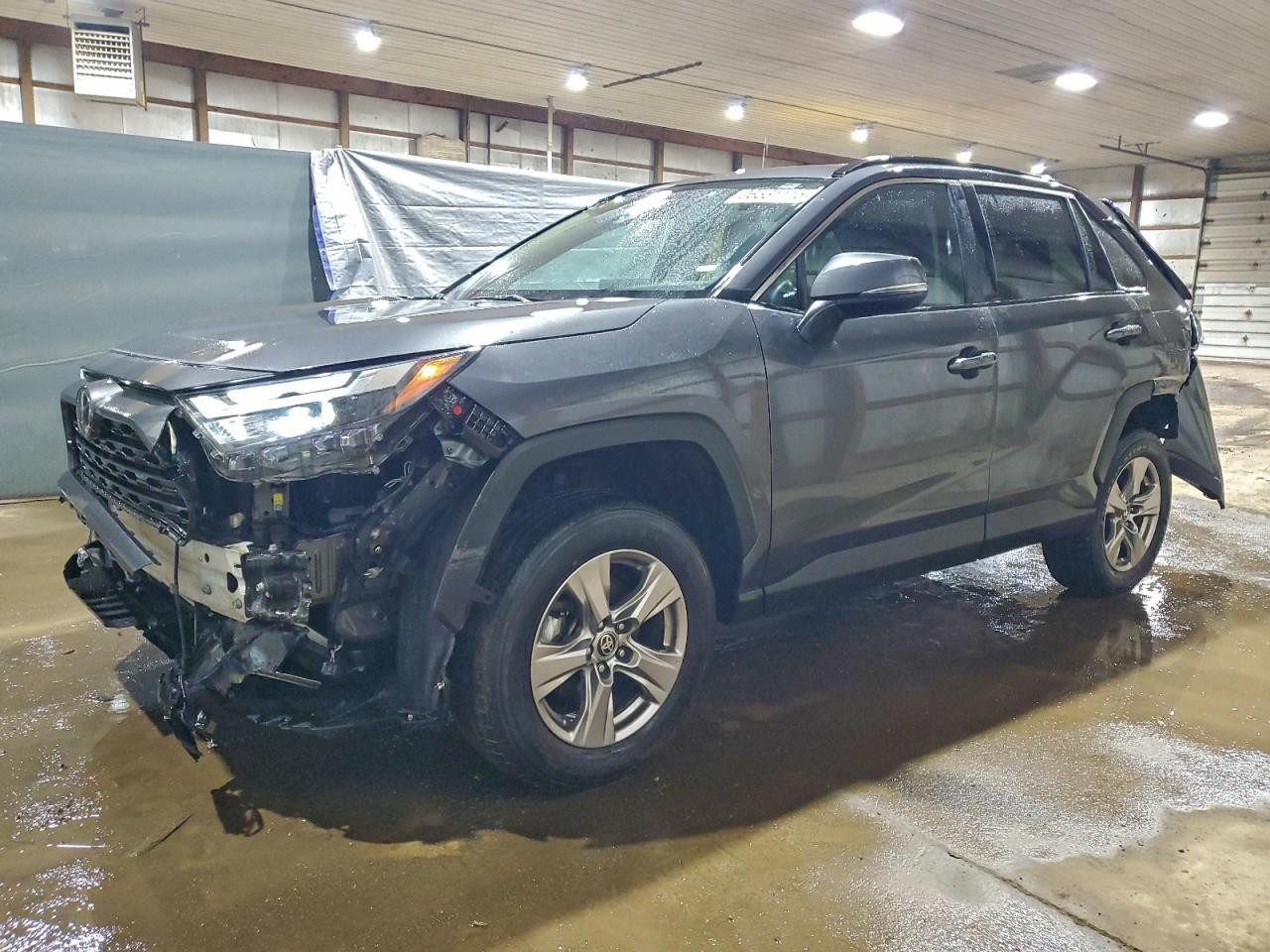 2024 TOYOTA RAV4 XLE — REAR END damage — photo 1