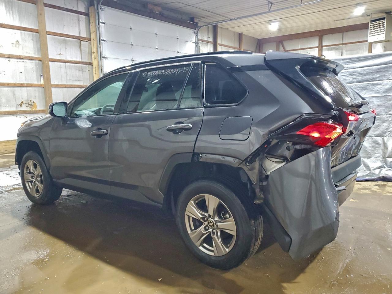 2024 TOYOTA RAV4 XLE photo 2