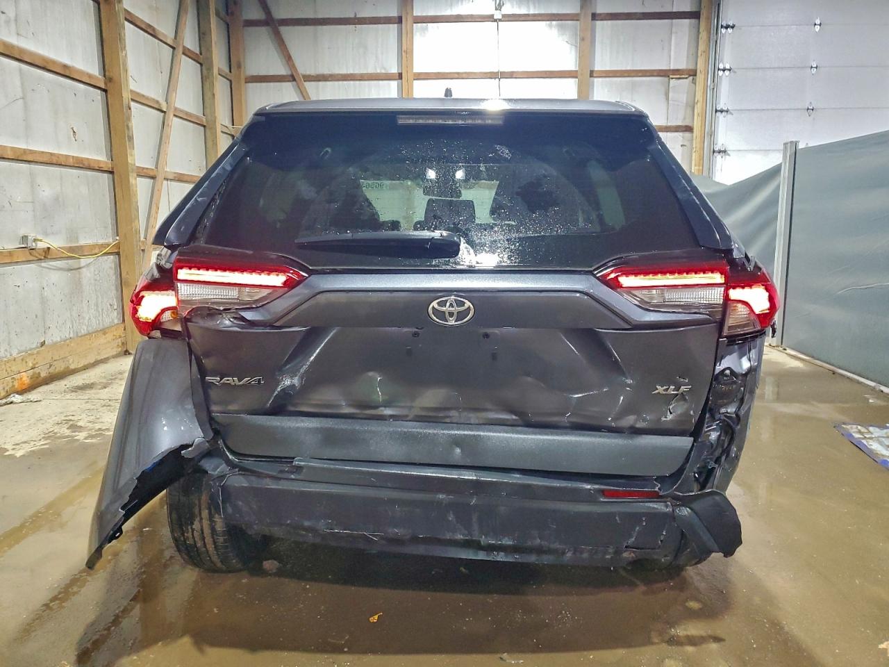 2024 TOYOTA RAV4 XLE photo 6