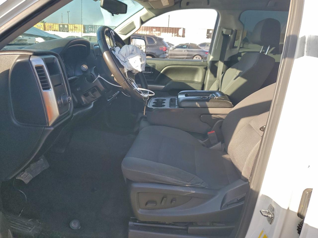 2018 CHEVROLET SILVERADO C1500 LT photo 7