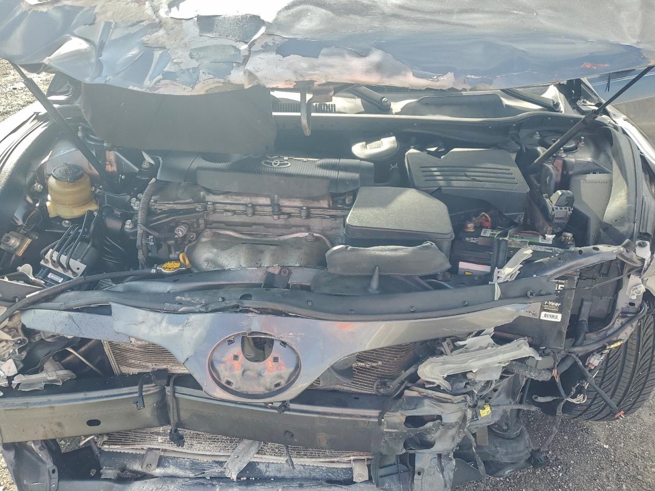 2010 TOYOTA CAMRY BASE photo 11