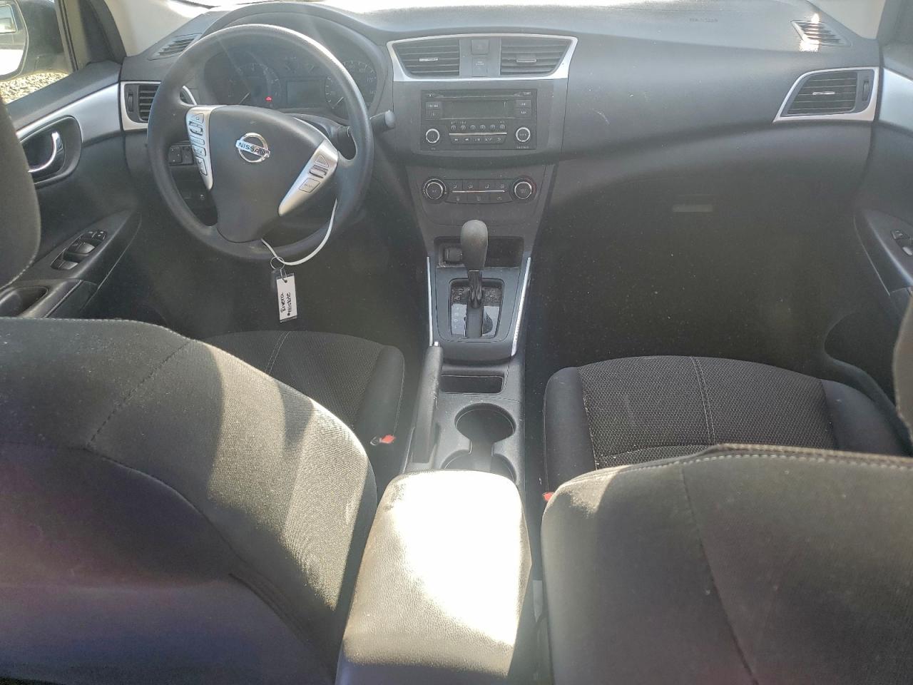 2016 NISSAN SENTRA S photo 8