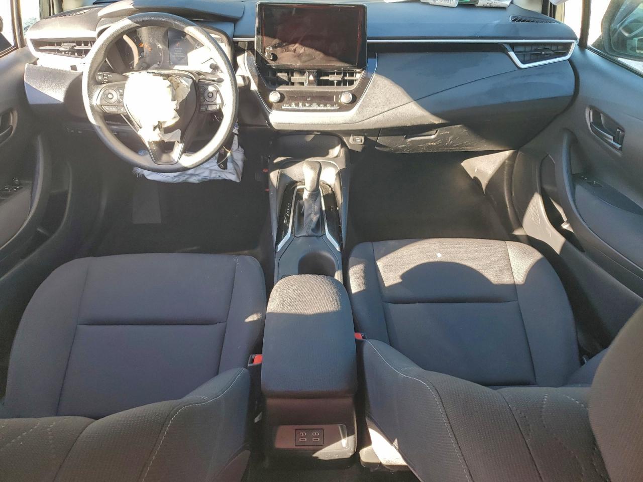 2023 TOYOTA COROLLA LE photo 8