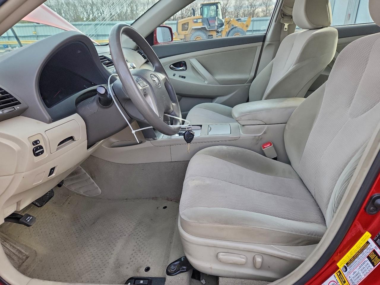 2011 TOYOTA CAMRY BASE photo 7