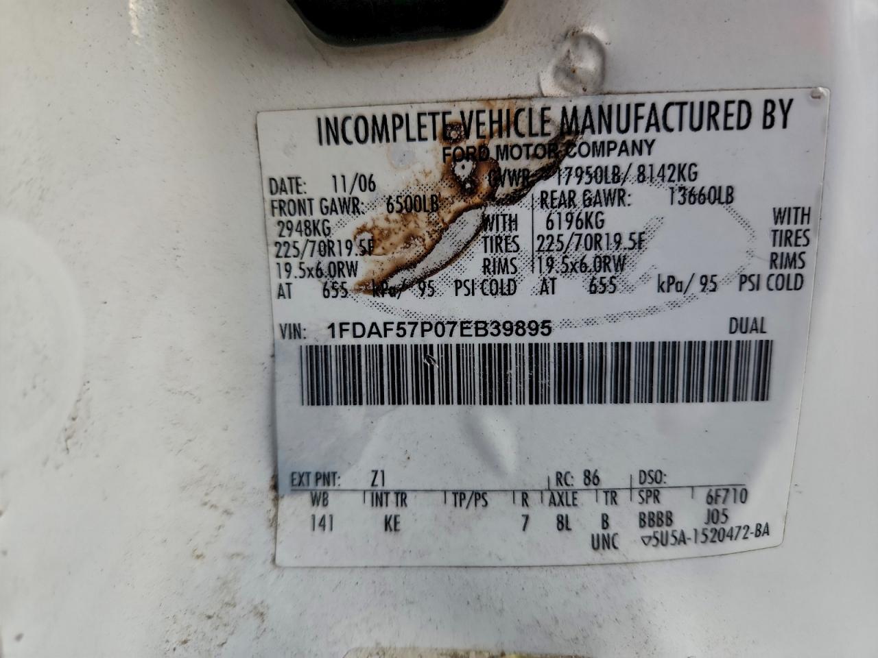 2007 FORD F550 SUPER - DELIVERY TRUCK photo 12