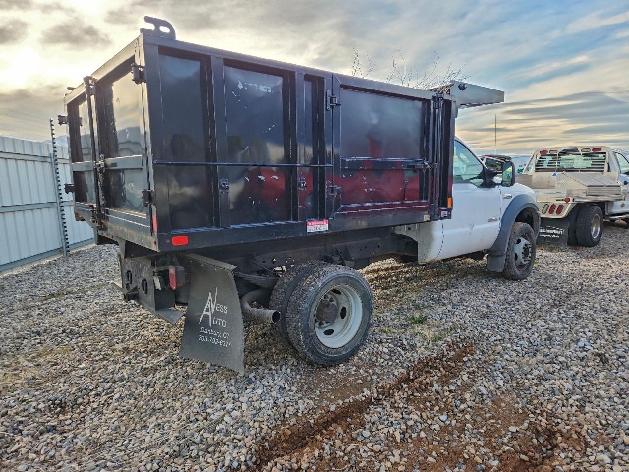 2007 FORD F550 SUPER - DELIVERY TRUCK photo 3