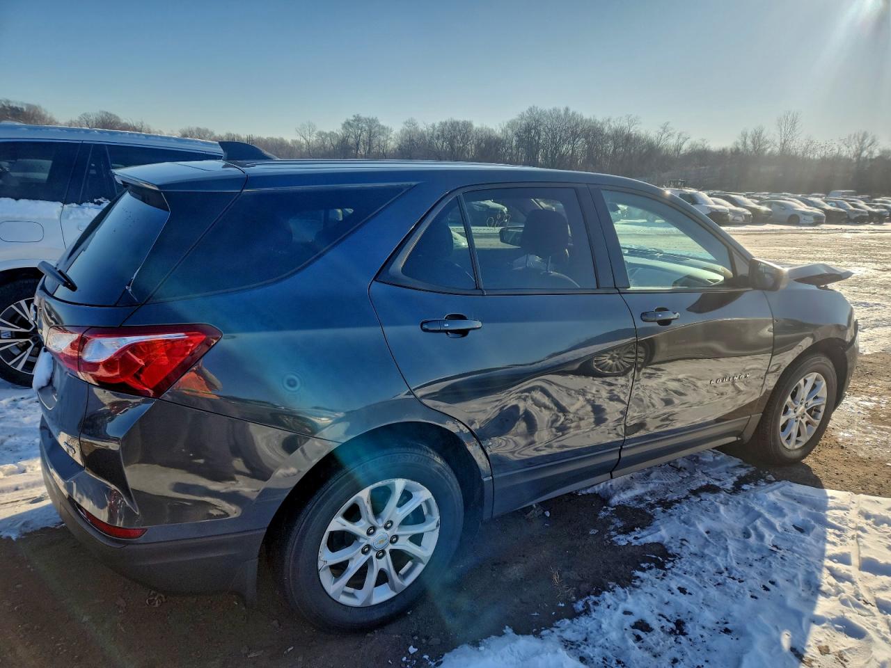 2019 CHEVROLET EQUINOX LS photo 3