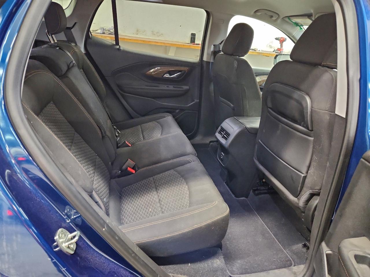 2020 GMC TERRAIN SLE photo 11