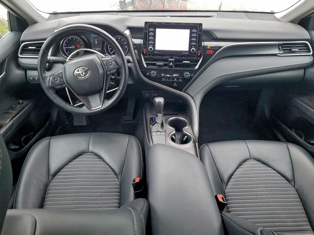 2024 TOYOTA CAMRY SE NIGHT SHADE photo 8