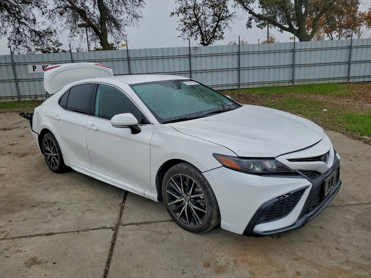 2024 TOYOTA CAMRY SE NIGHT SHADE photo 4