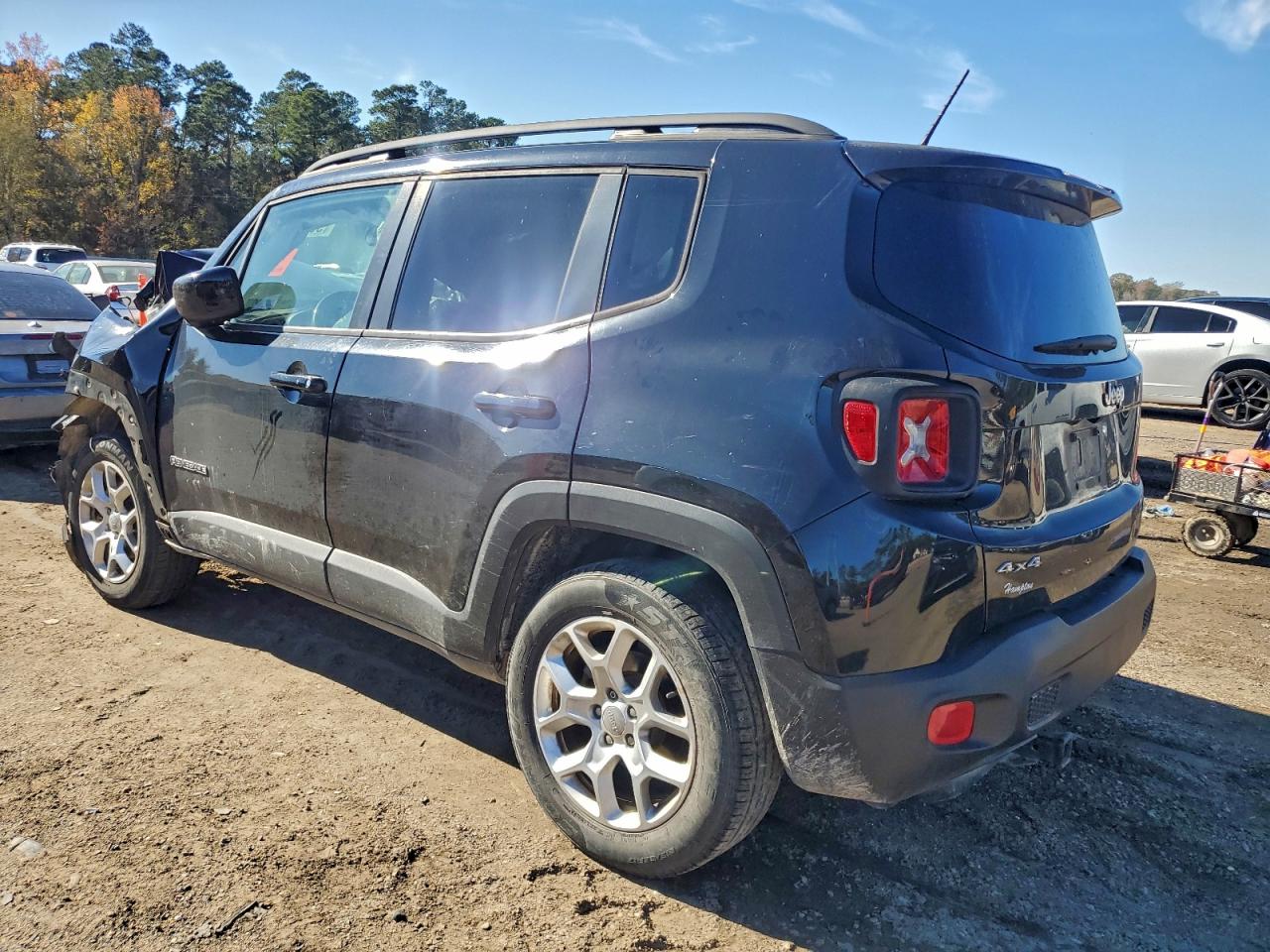 2017 JEEP RENEGADE LATITUDE photo 2