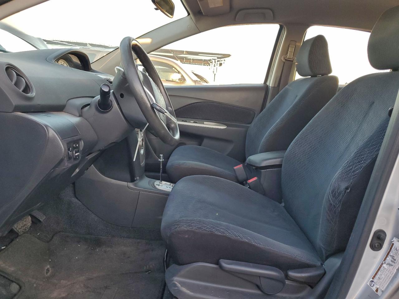 2008 TOYOTA YARIS photo 7
