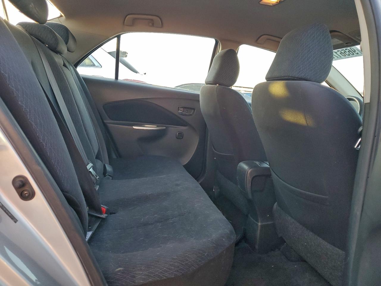 2008 TOYOTA YARIS photo 10