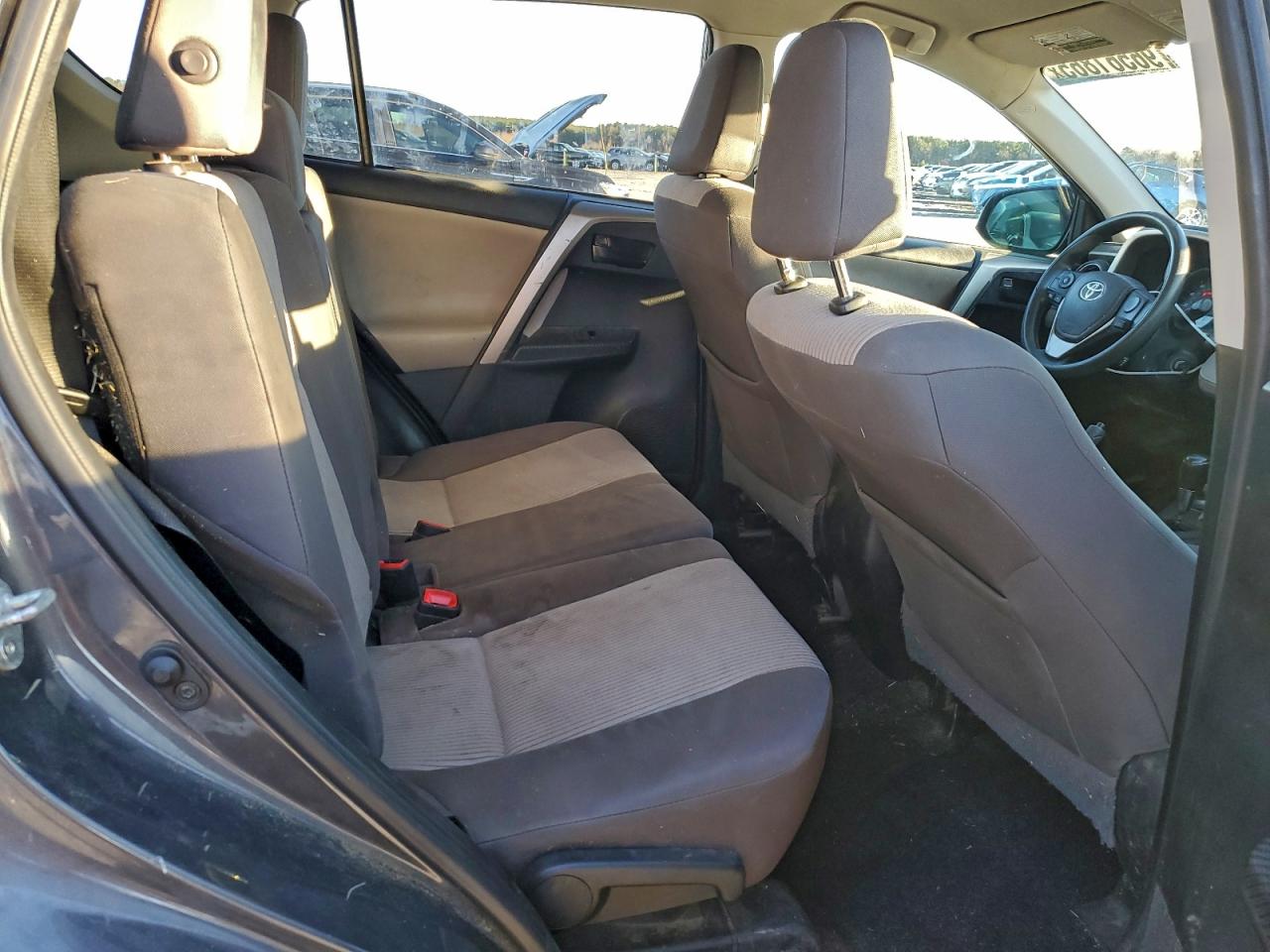 2015 TOYOTA RAV4 LE photo 11