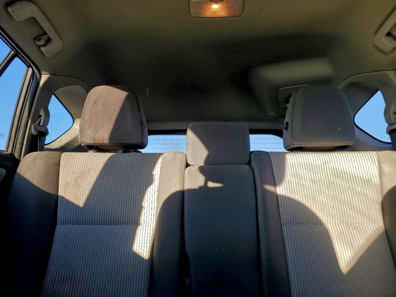 2015 TOYOTA RAV4 LE photo 10