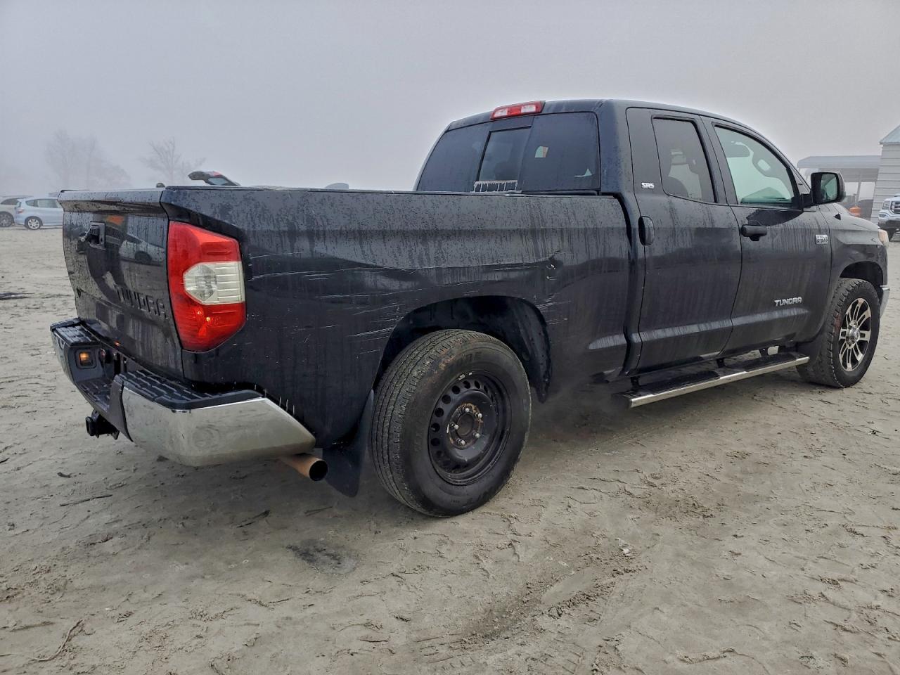 2018 TOYOTA TUNDRA DOUBLE CAB SR photo 3