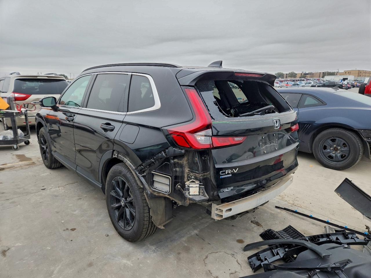 2025 HONDA CR-V SPORT photo 2