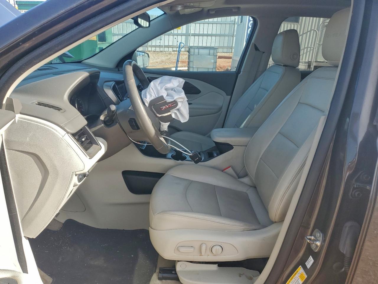 2019 GMC TERRAIN DENALI photo 7