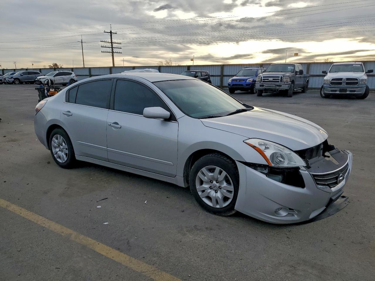 2012 NISSAN ALTIMA BASE photo 4
