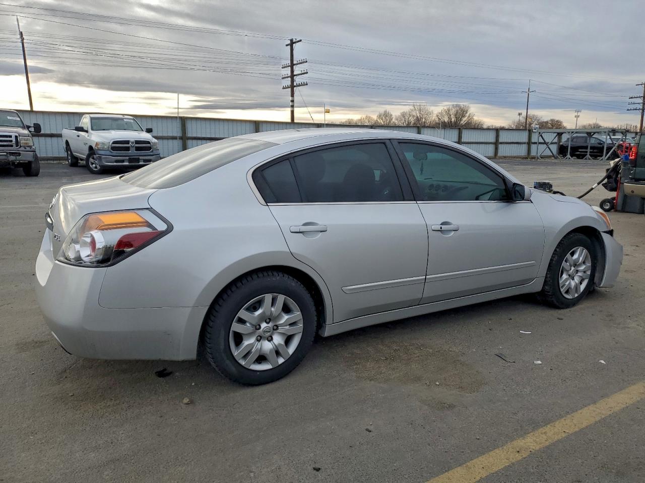 2012 NISSAN ALTIMA BASE photo 3