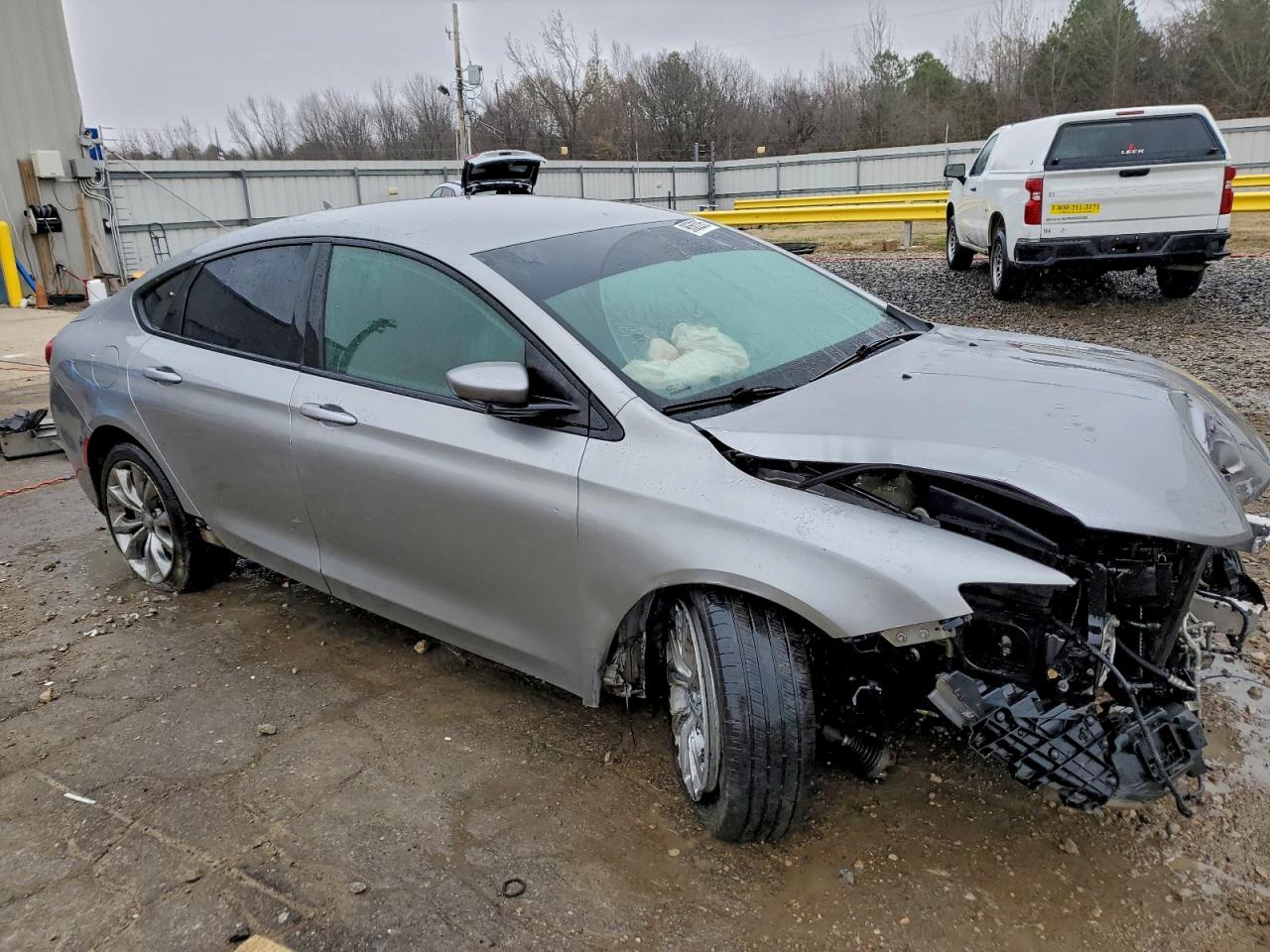 2015 CHRYSLER 200 S photo 4