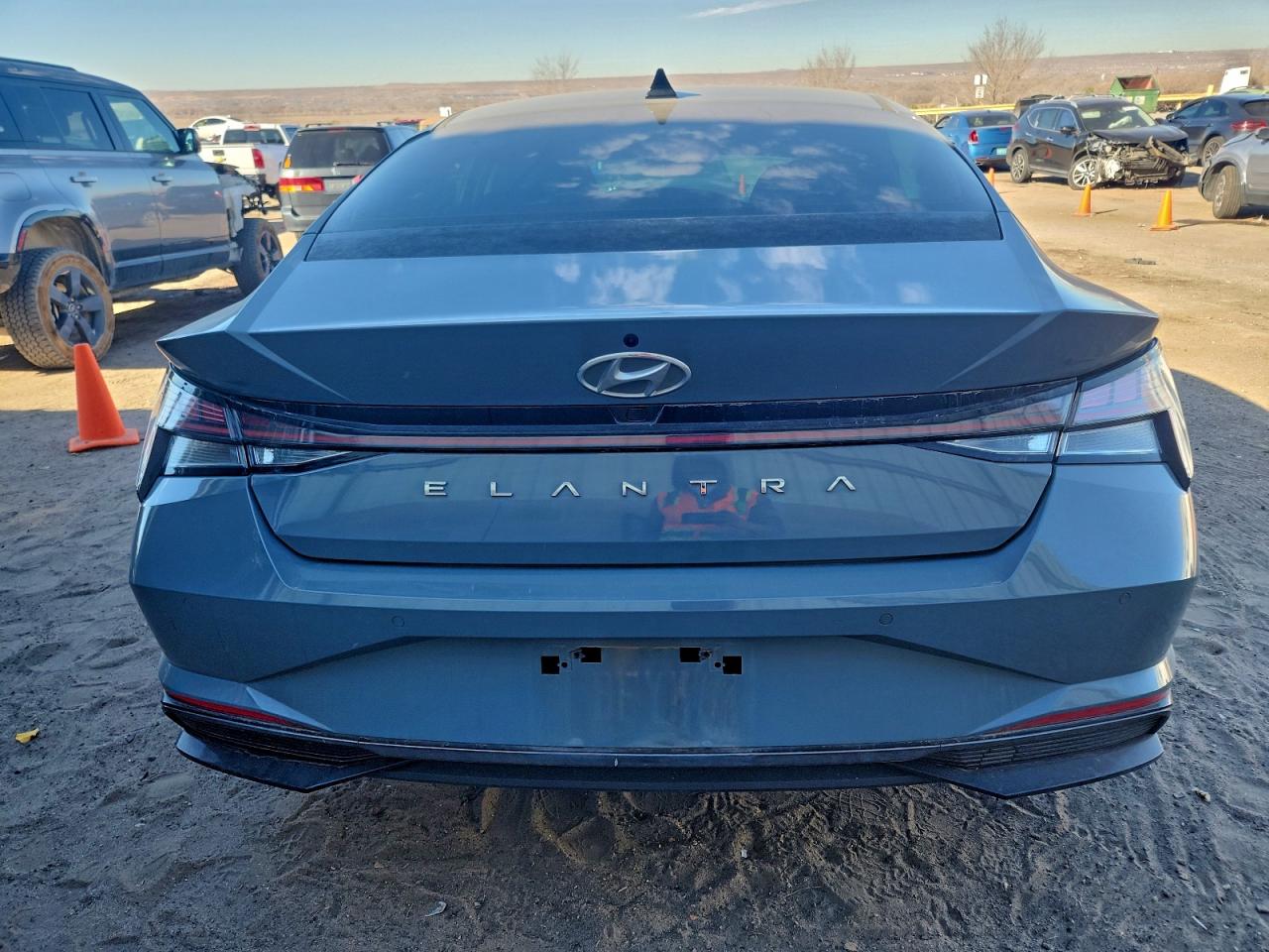 2022 HYUNDAI ELANTRA LIMITED photo 6