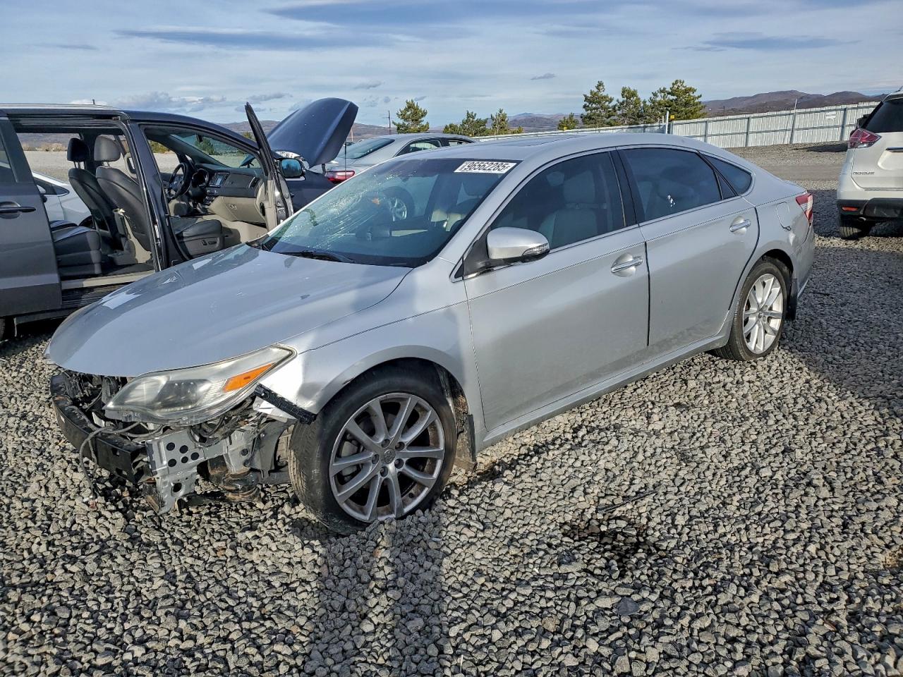 2013 TOYOTA AVALON