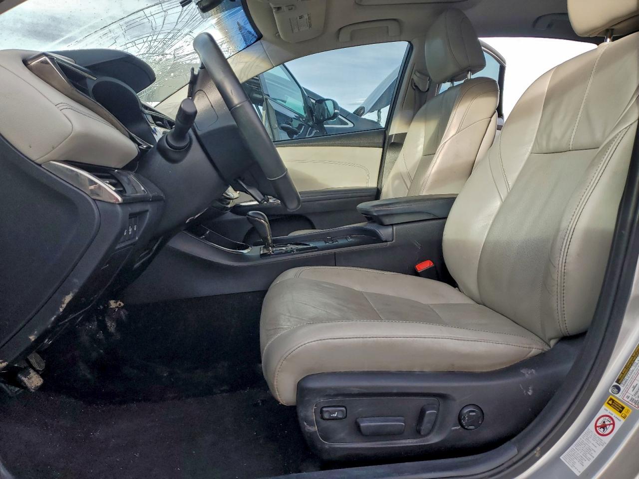 2013 TOYOTA AVALON BASE photo 7
