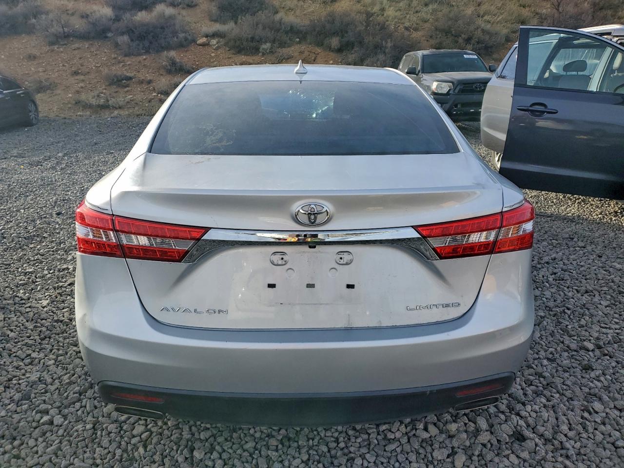 2013 TOYOTA AVALON BASE photo 6