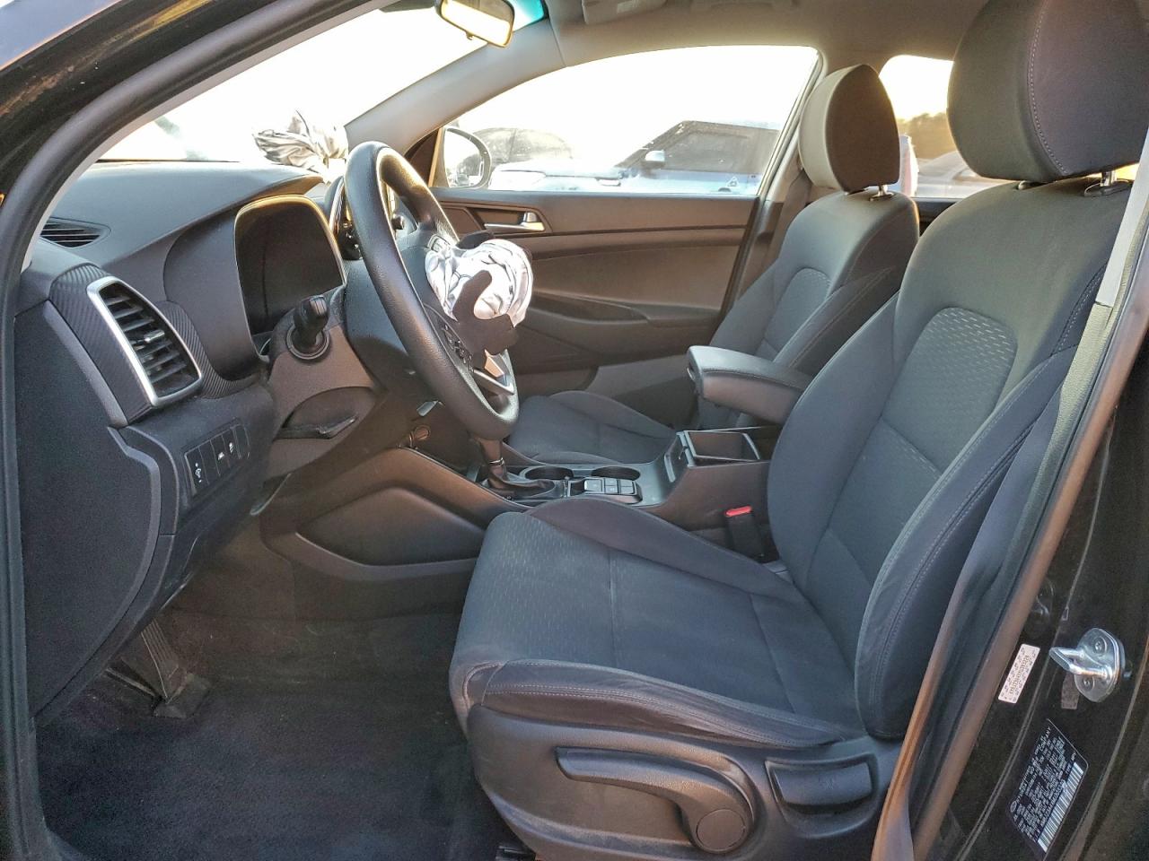 2021 HYUNDAI TUCSON SE photo 7