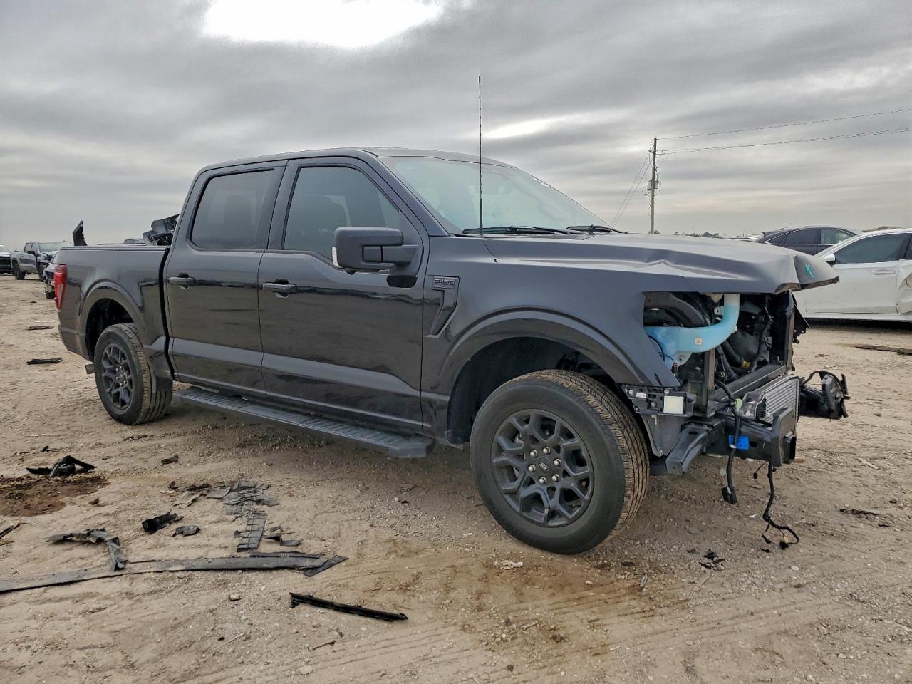 2024 FORD F150 XLT photo 4