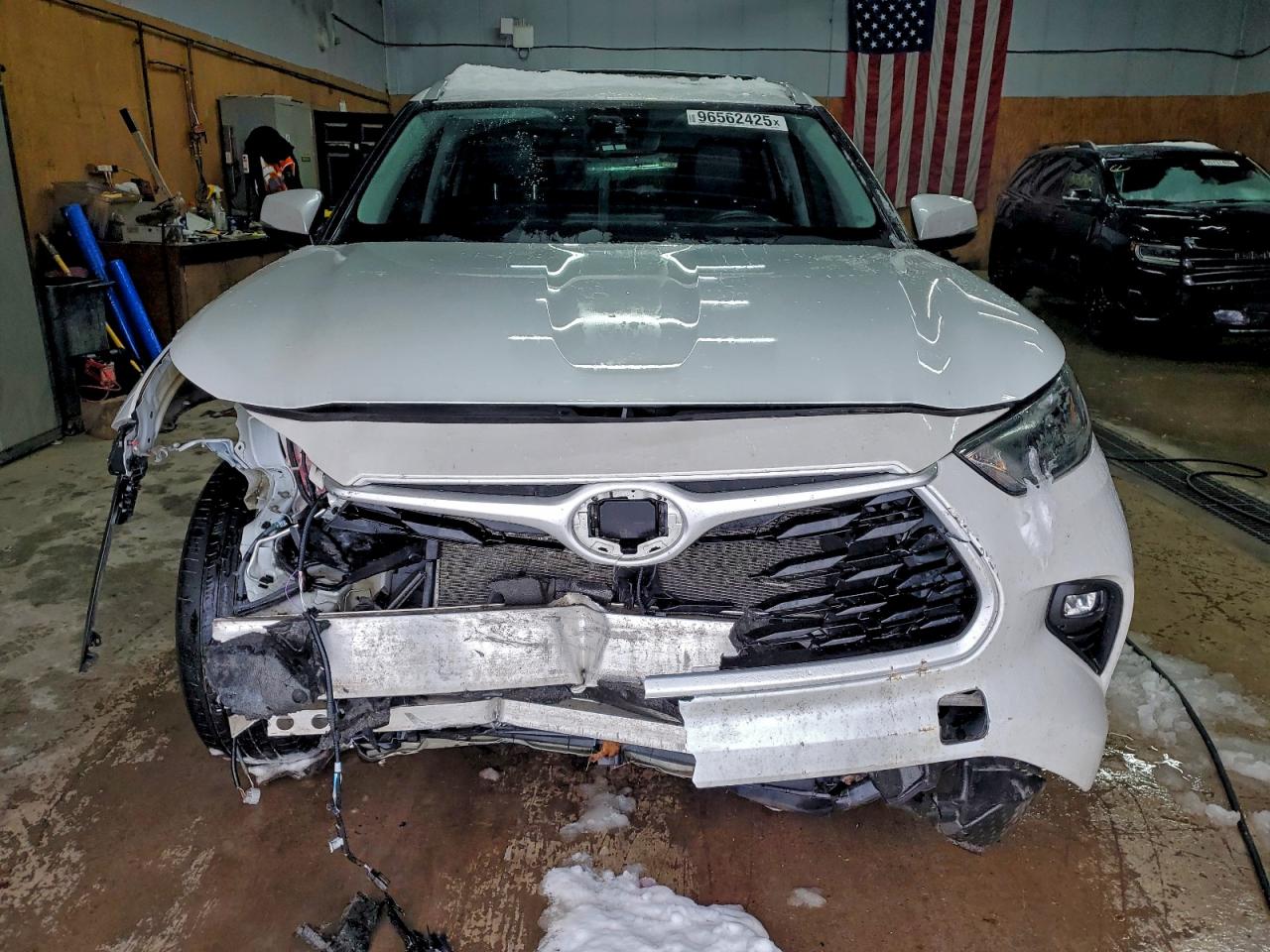2023 TOYOTA HIGHLANDER L photo 5