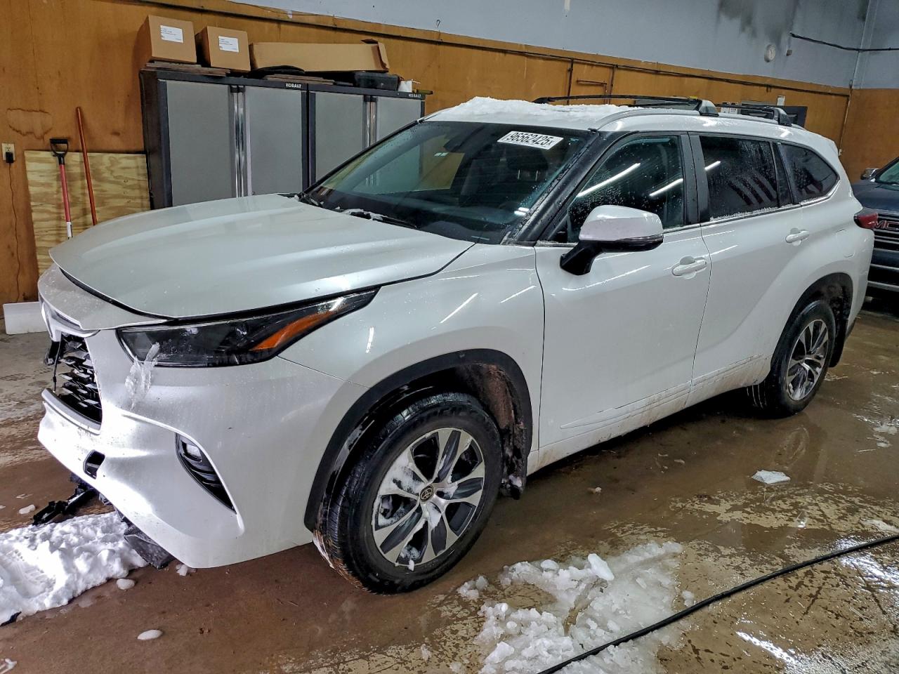 2023 TOYOTA HIGHLANDER