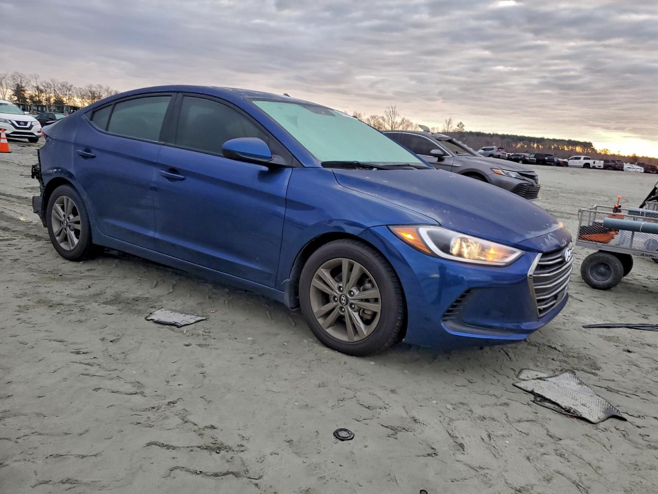 2018 HYUNDAI ELANTRA SEL photo 4