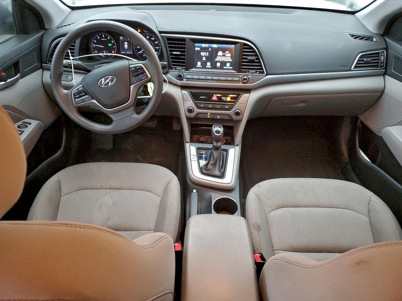 2018 HYUNDAI ELANTRA SEL photo 8