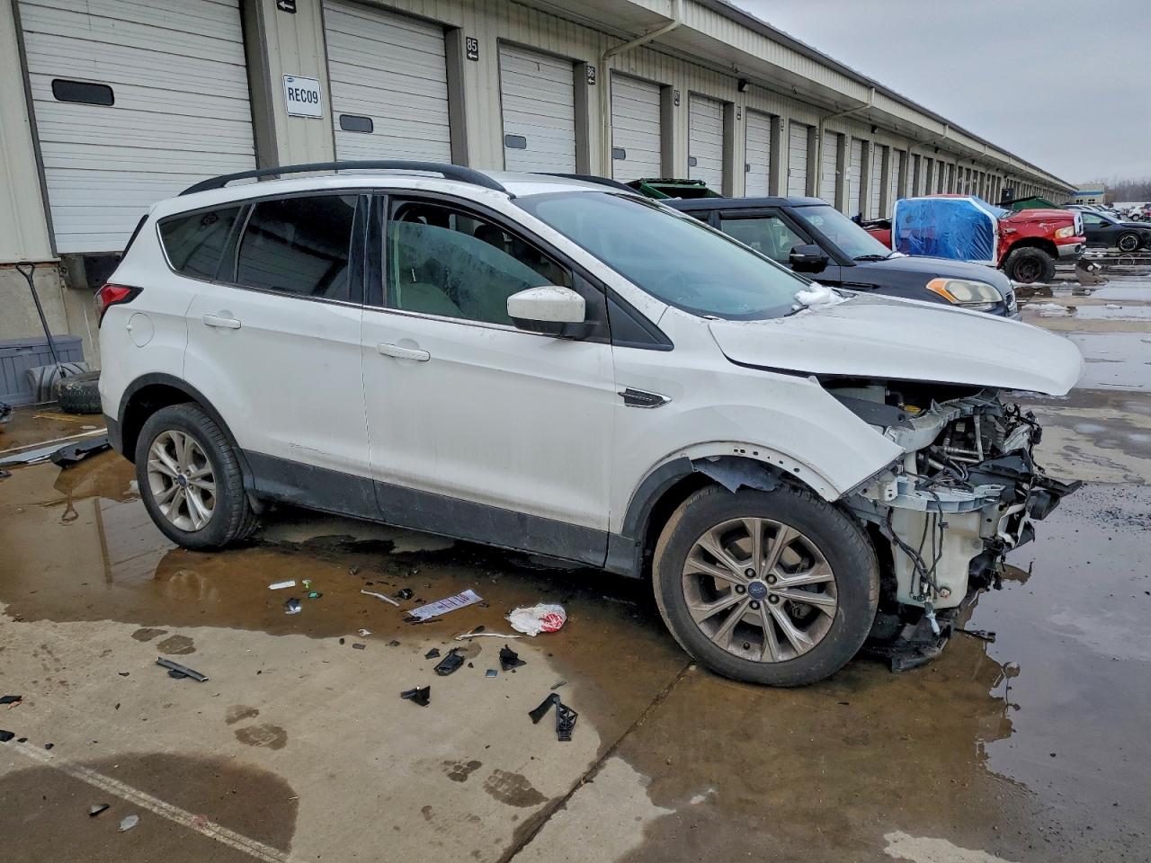 2018 FORD ESCAPE SE photo 4