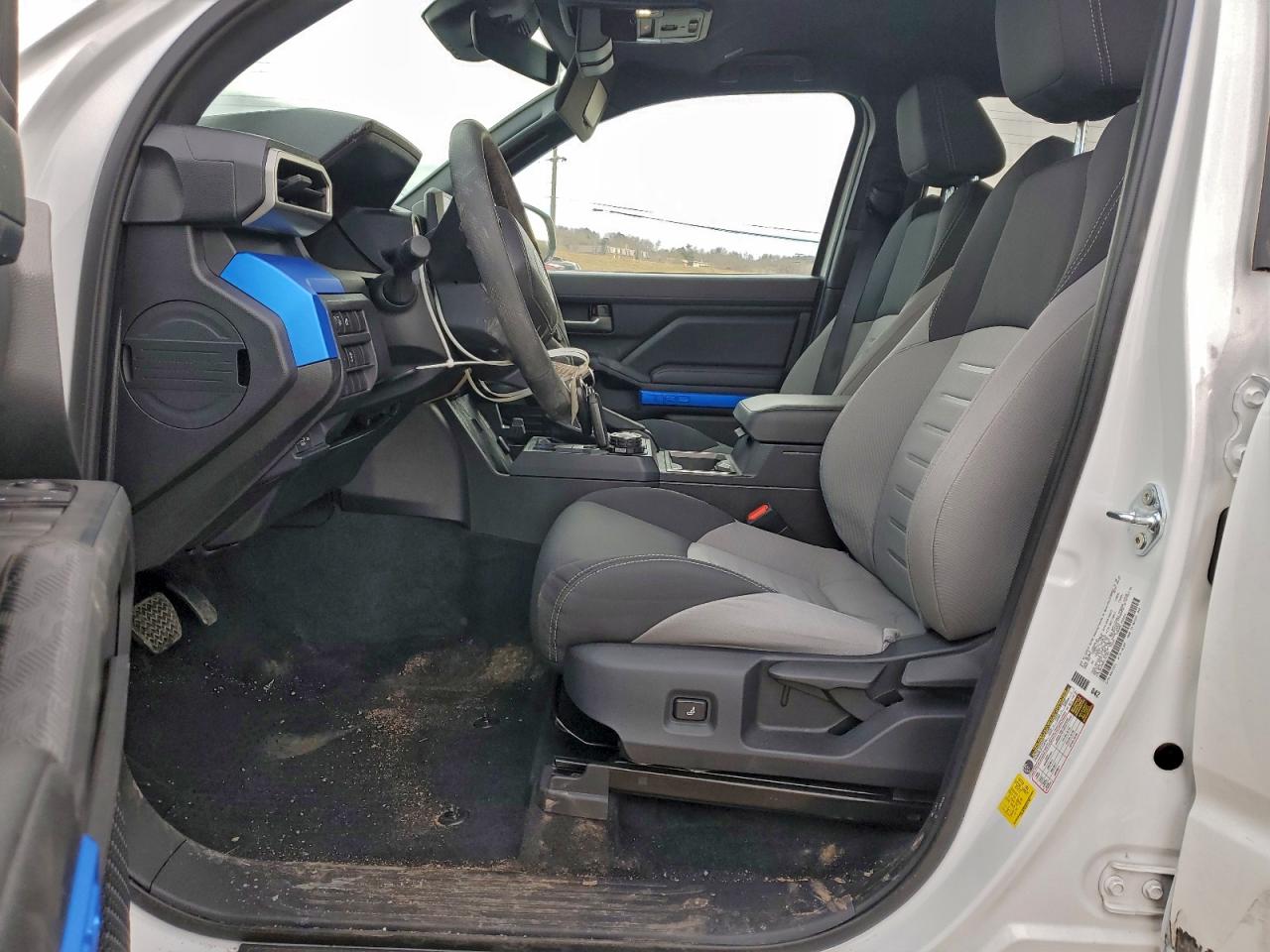 2025 TOYOTA TACOMA DOUBLE CAB photo 7