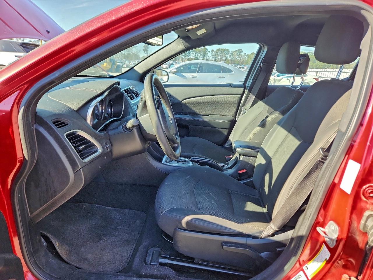 2014 DODGE AVENGER SE photo 7