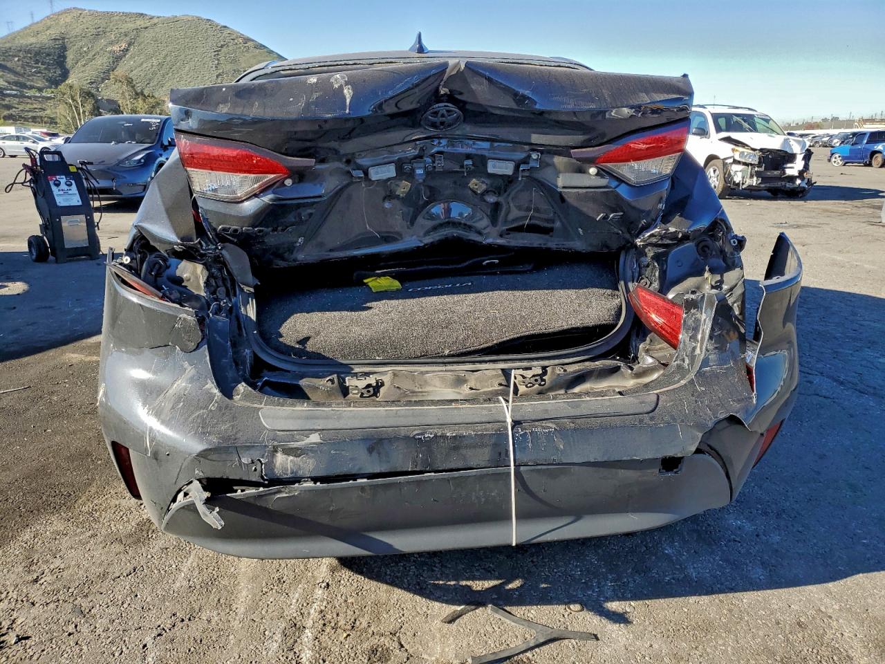 2023 TOYOTA COROLLA LE photo 6