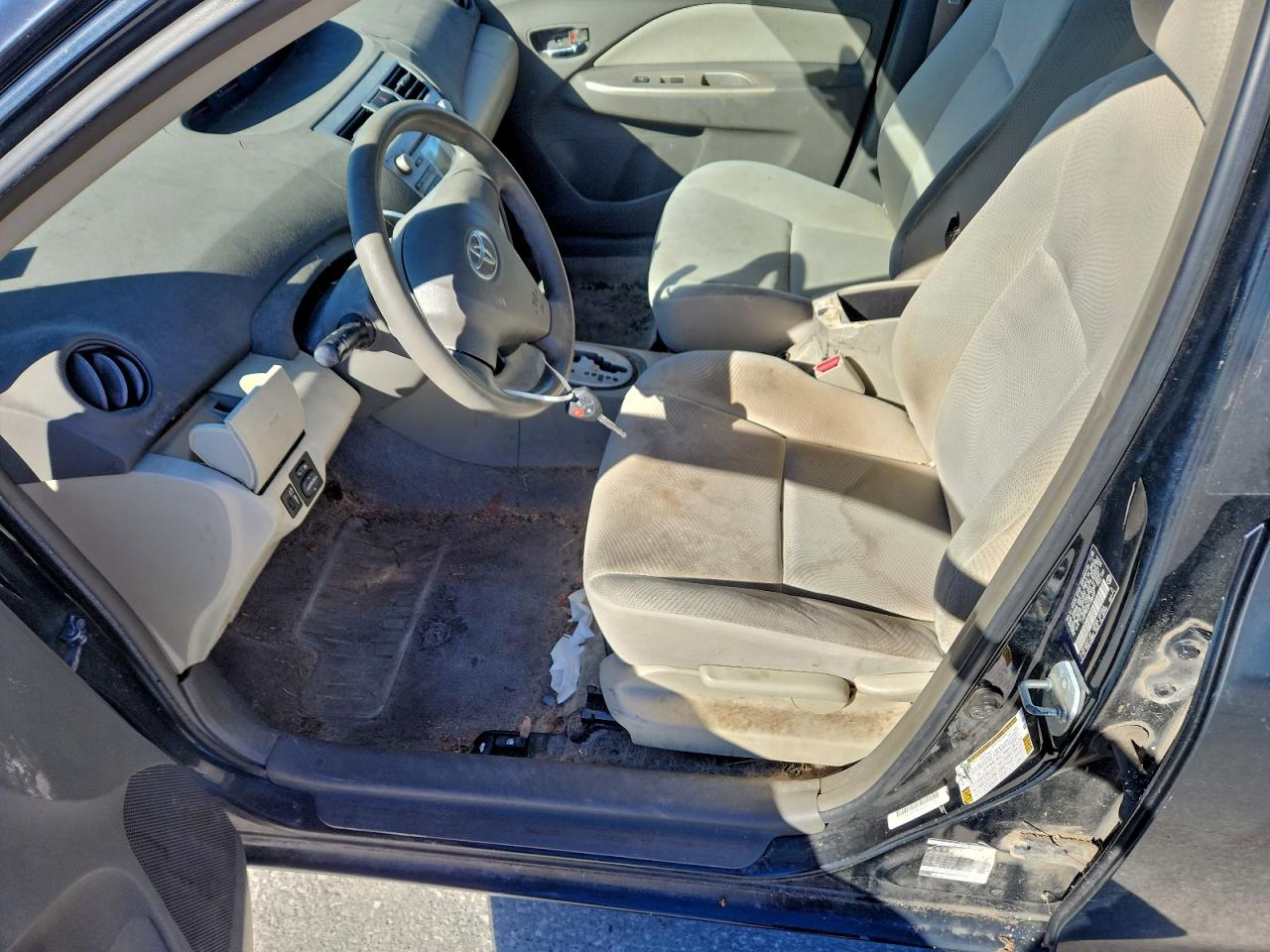 2009 TOYOTA YARIS photo 7