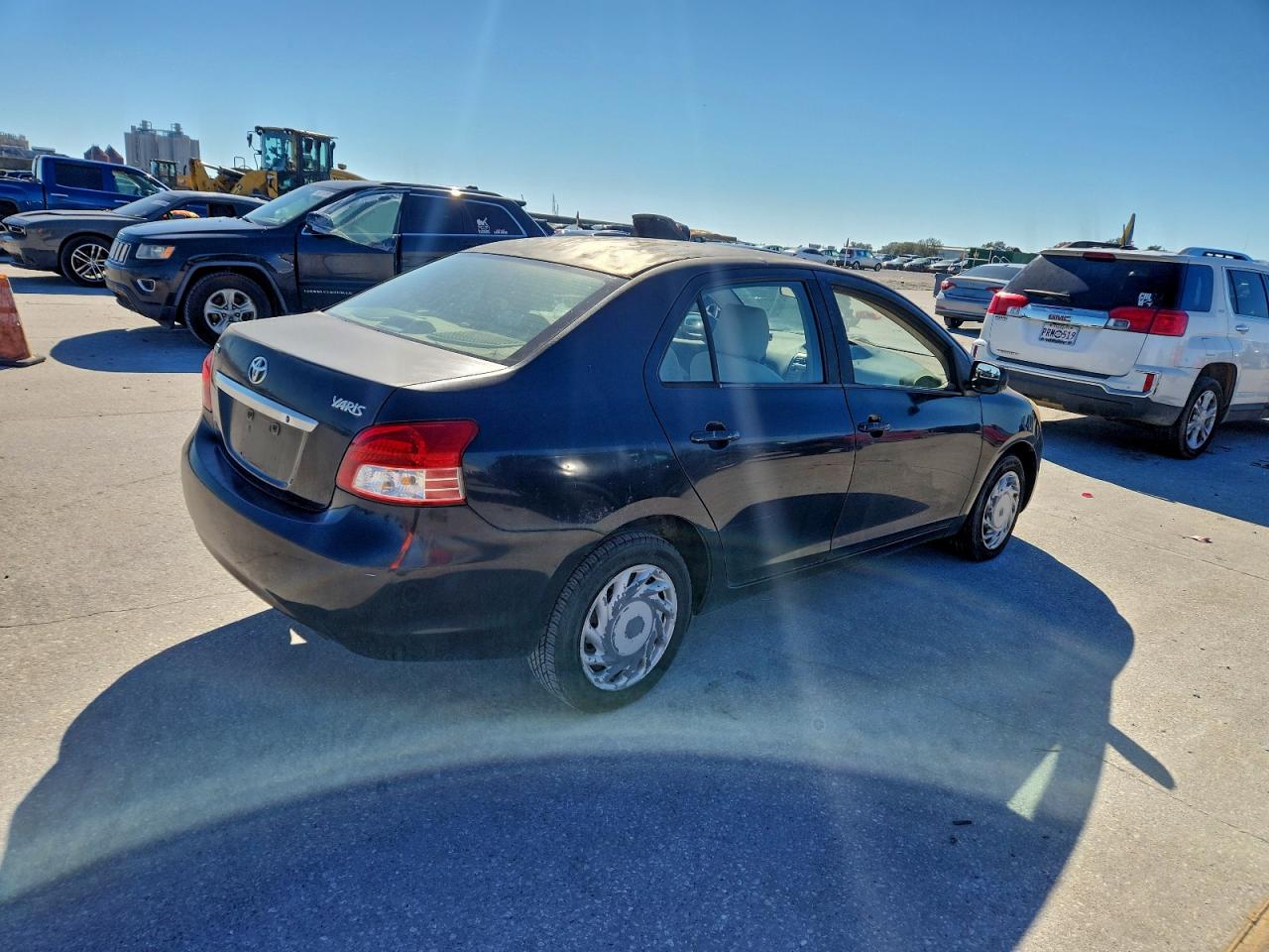 2009 TOYOTA YARIS photo 3