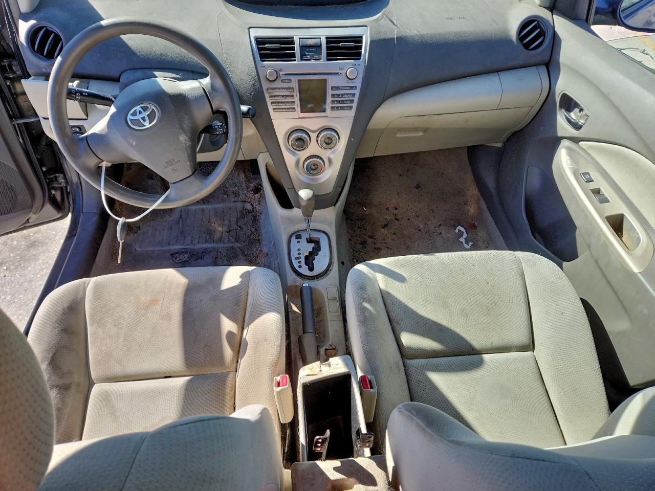 2009 TOYOTA YARIS photo 8