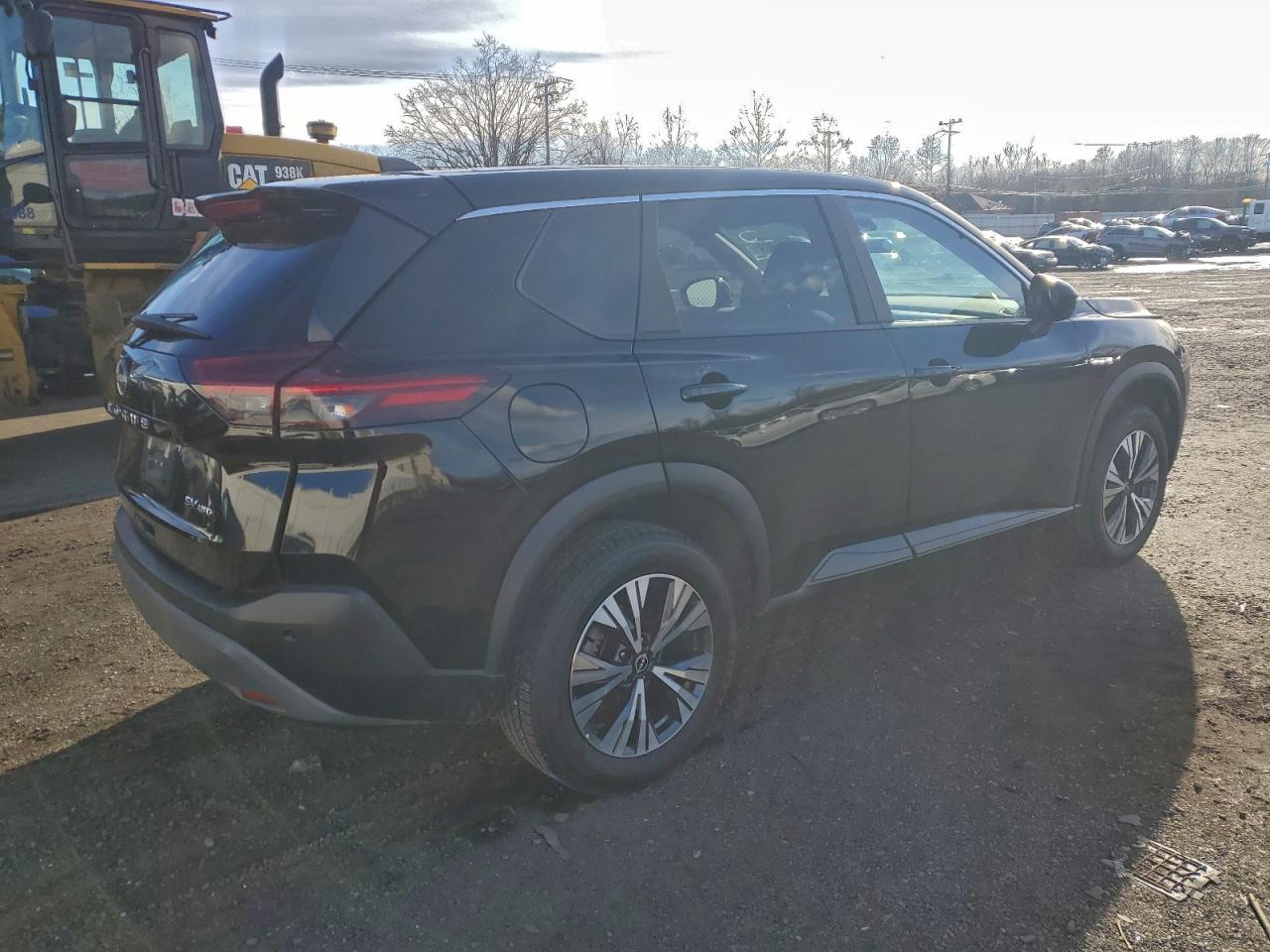 2023 NISSAN ROGUE SV photo 3