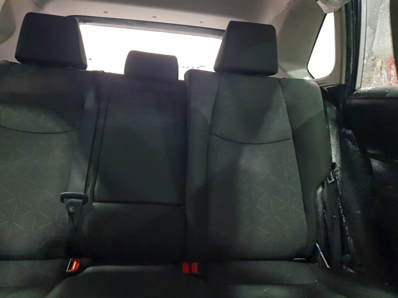 2024 TOYOTA RAV4 XLE photo 10
