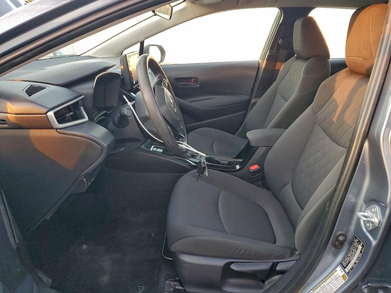 2022 TOYOTA COROLLA LE photo 7