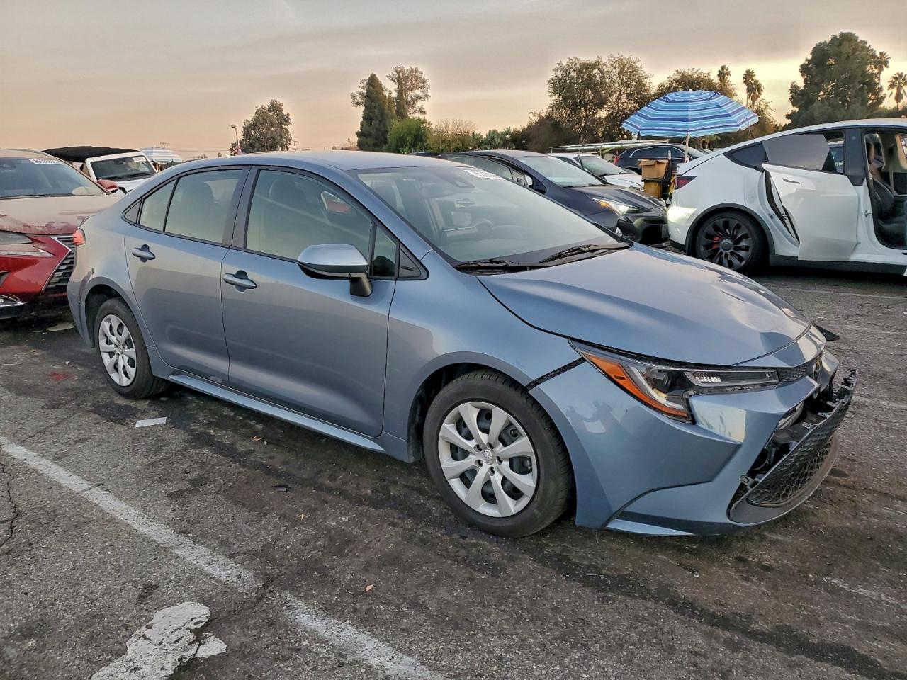 2022 TOYOTA COROLLA LE photo 4